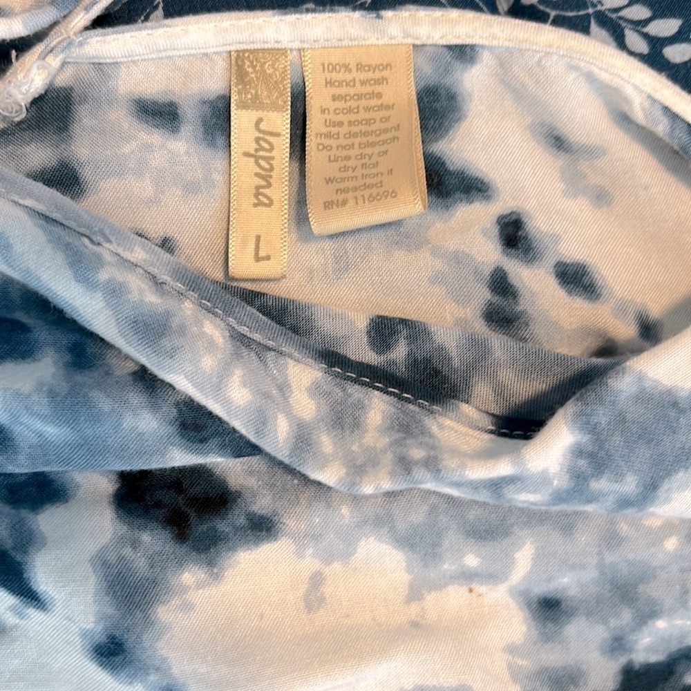 Japna,Bohemian Tie-Dye,Low V-Neck, Gorgeous,Blue Hues,Excellent Condition,Size L - Picture 5 of 10